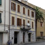 La  palazzina con la targa di Napoleone